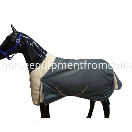 600d turnout horse rug